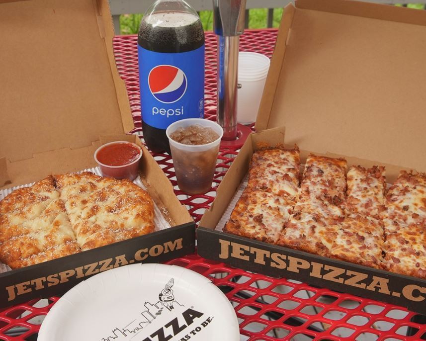 Jet's Pizza Oil Well Jackson'